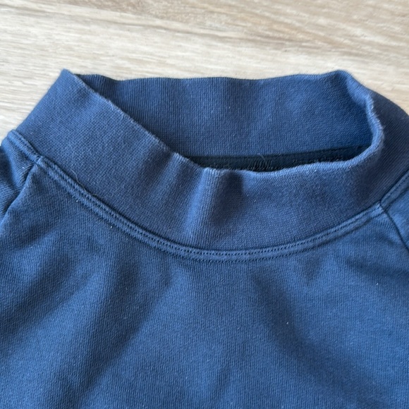 Run On Clouds Crewneck Navy Sweater sz M - Picture 8 of 12